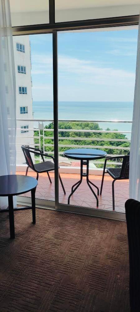 Ehsan Seaview Hotel Порт-Диксон Экстерьер фото
